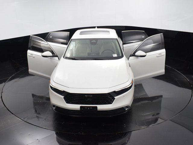 Photo of 2023 Platinum White Pearl Honda Accord Hybrid