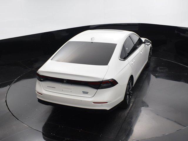 Photo of 2023 Platinum White Pearl Honda Accord Hybrid