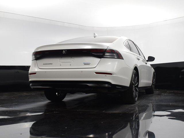 Photo of 2023 Platinum White Pearl Honda Accord Hybrid