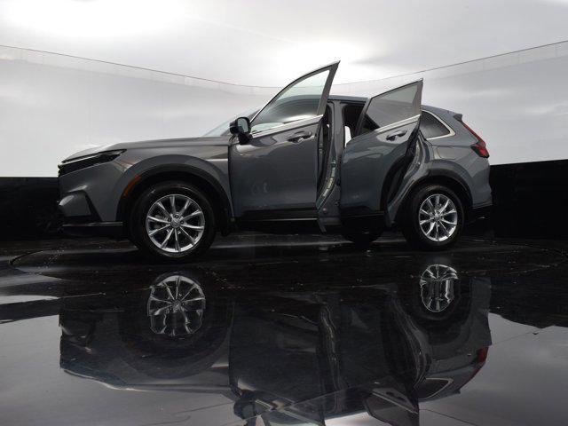 Photo of 2025 Urban Gray Pearl Honda CR-V