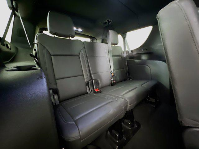 Photo of 2022 Black Chevrolet Suburban