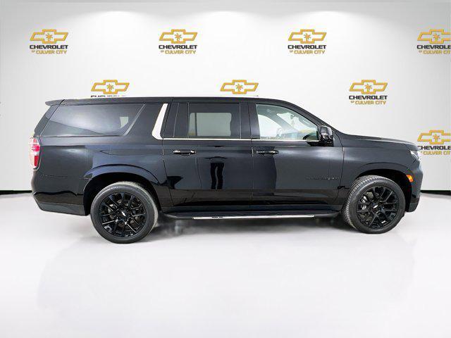 Photo of 2022 Black Chevrolet Suburban