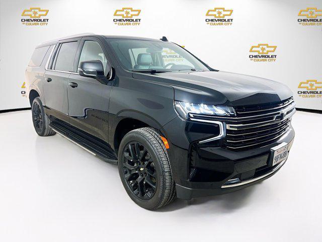 Photo of 2022 Black Chevrolet Suburban