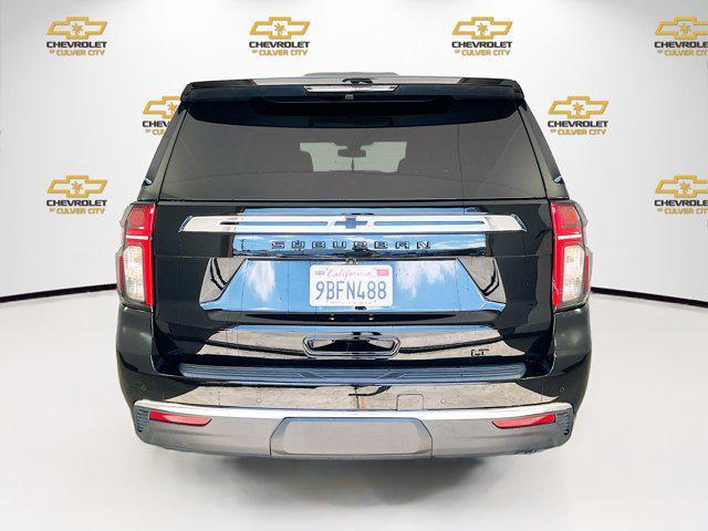 Photo of 2022 Black Chevrolet Suburban