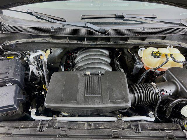 Photo of 2022 Black Chevrolet Suburban
