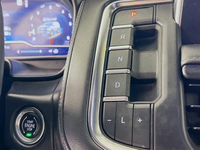 Photo of 2022 Black Chevrolet Suburban