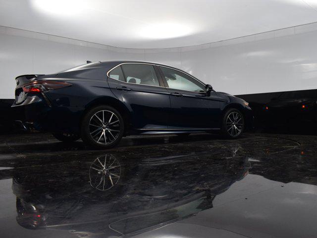 Photo of 2021 Blue Toyota Camry