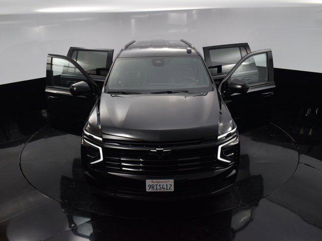 Photo of 2025 Black Chevrolet Suburban