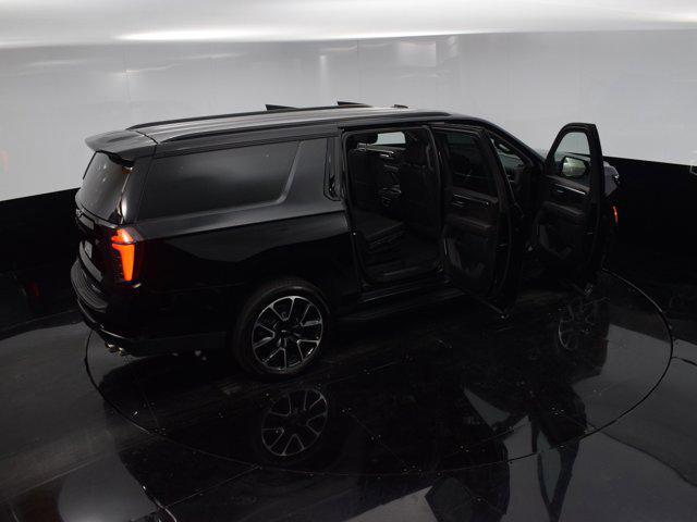 Photo of 2025 Black Chevrolet Suburban