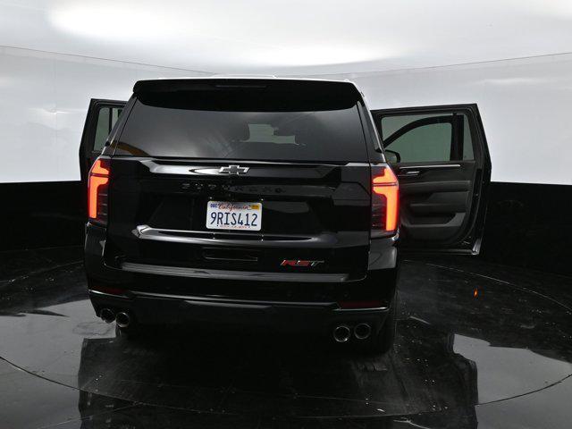 Photo of 2025 Black Chevrolet Suburban