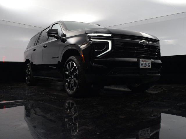 Photo of 2025 Black Chevrolet Suburban