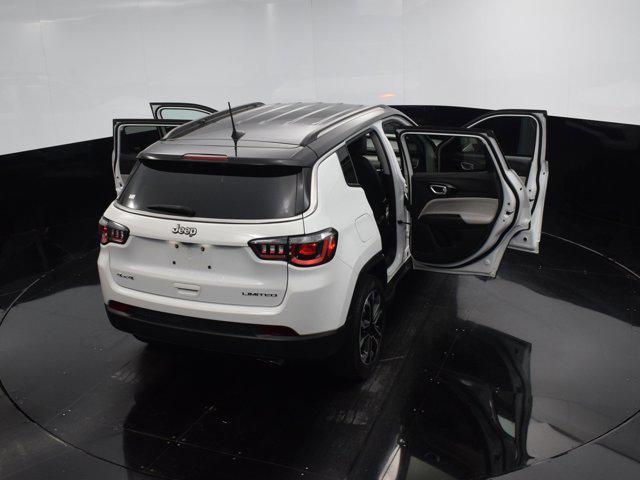 Photo of 2022 Bright White Clearcoat Jeep Compass