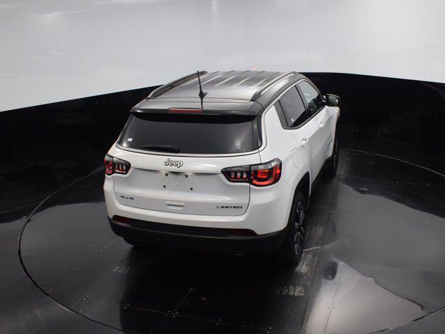 Photo of 2022 Bright White Clearcoat Jeep Compass