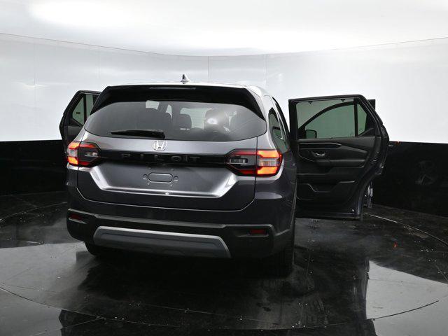 Photo of 2025 Modern Steel Metallic Honda Pilot