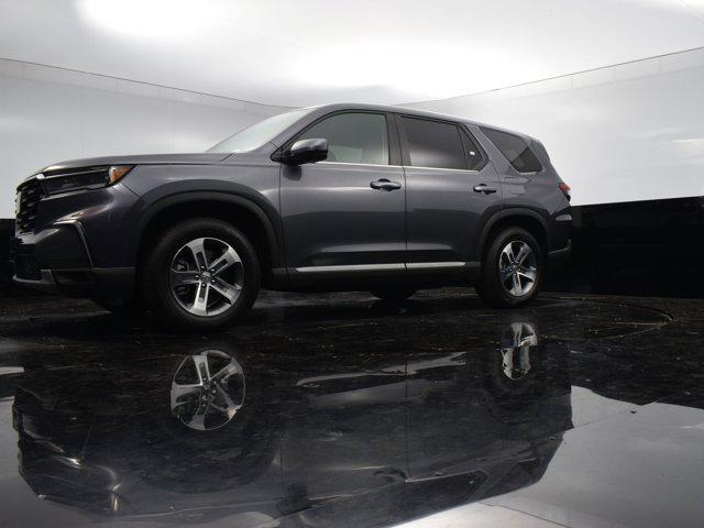 Photo of 2025 Modern Steel Metallic Honda Pilot
