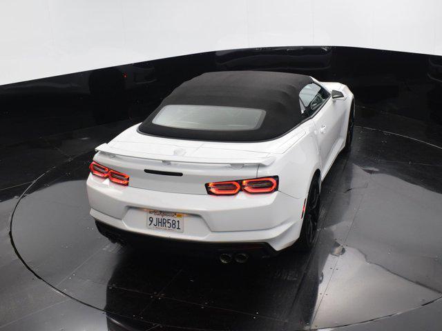 Photo of 2023 Summit White Chevrolet Camaro