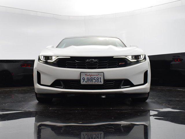 Photo of 2023 Summit White Chevrolet Camaro