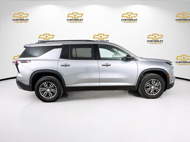 Photo of 2025 Sterling Gray Metallic Chevrolet Traverse