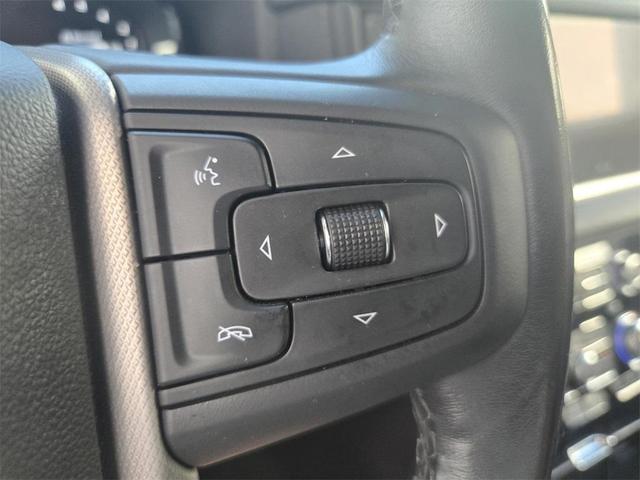 Photo of 2022 White GMC Yukon