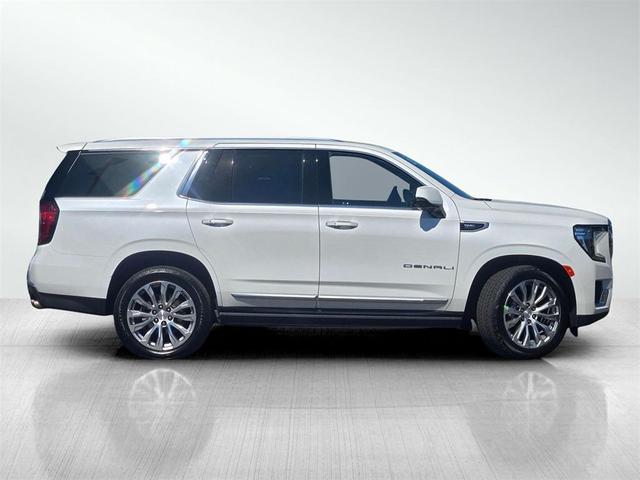 Photo of 2022 White GMC Yukon