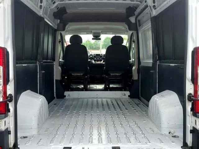 Photo of 2019 Bright White Clearcoat RAM ProMaster 1500