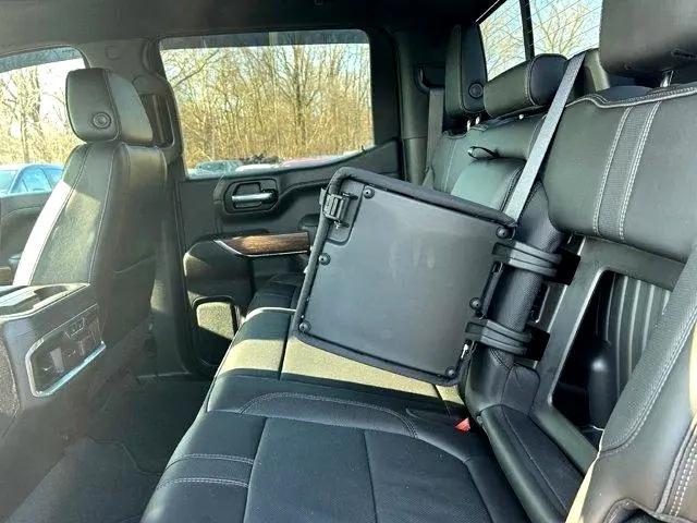 Photo of 2021 Mosaic Black Metallic Chevrolet Silverado 1500