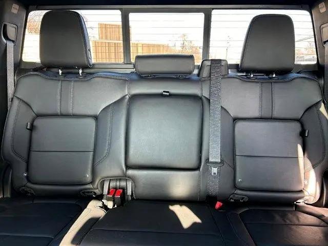 Photo of 2021 Mosaic Black Metallic Chevrolet Silverado 1500