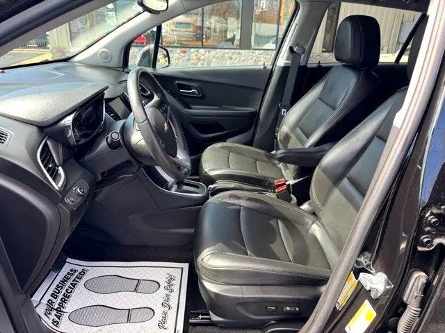Photo of 2022 Mosaic Black Metallic Chevrolet Trax