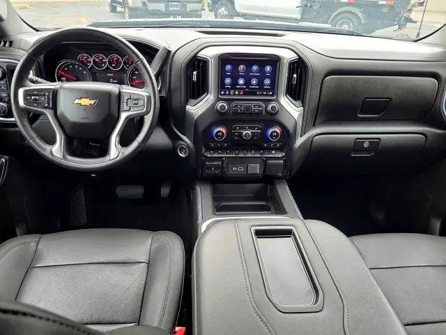 Photo of 2022 Northsky Blue Metallic Chevrolet Silverado 1500