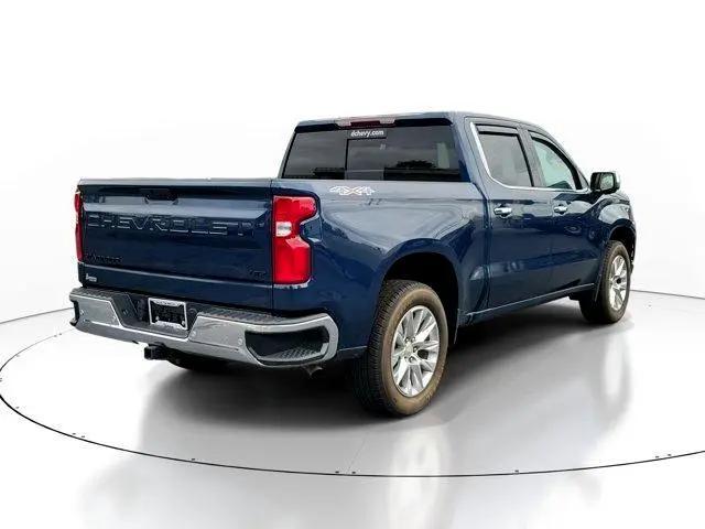 Photo of 2022 Northsky Blue Metallic Chevrolet Silverado 1500