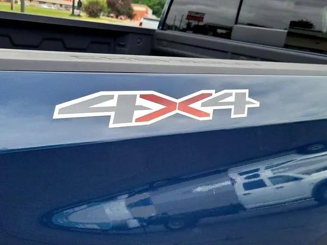 Photo of 2022 Northsky Blue Metallic Chevrolet Silverado 1500
