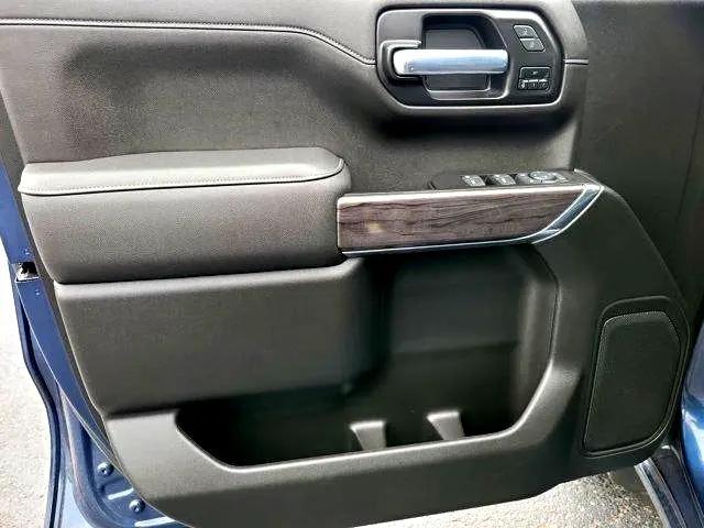 Photo of 2022 Northsky Blue Metallic Chevrolet Silverado 1500