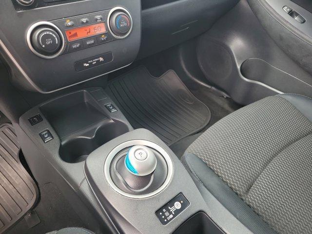 Photo of 2013 Super Black Nissan Leaf