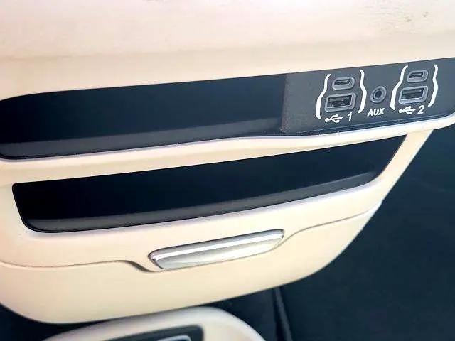 Photo of 2021 Not Specified Chrysler Pacifica Hybrid