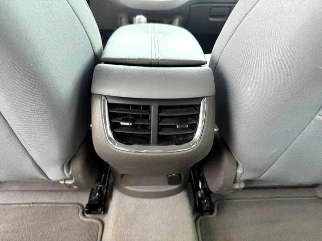 Photo of 2020 Silver Ice Metallic Chevrolet Malibu
