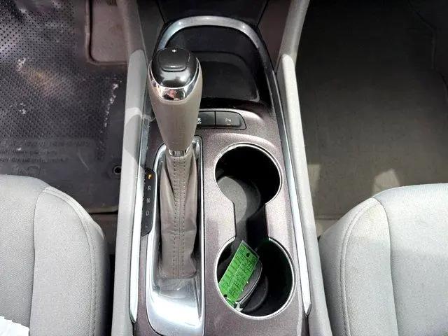Photo of 2020 Silver Ice Metallic Chevrolet Malibu