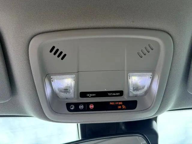 Photo of 2020 Silver Ice Metallic Chevrolet Malibu