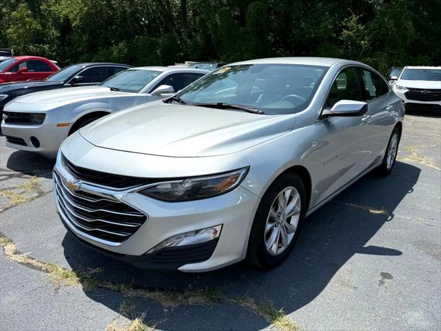 Photo of 2020 Silver Ice Metallic Chevrolet Malibu