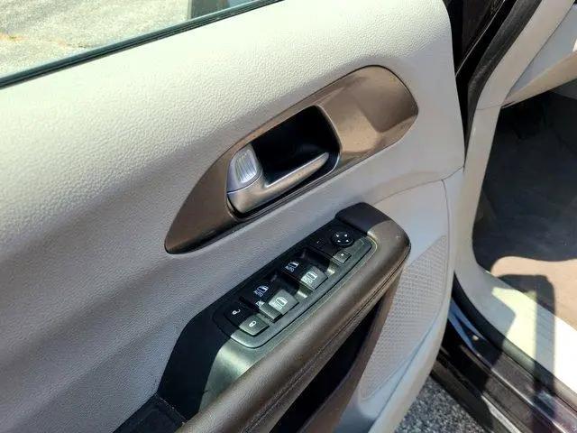 Photo of 2017 Not Specified Chrysler Pacifica