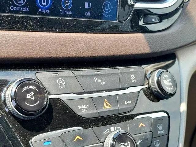 Photo of 2017 Not Specified Chrysler Pacifica