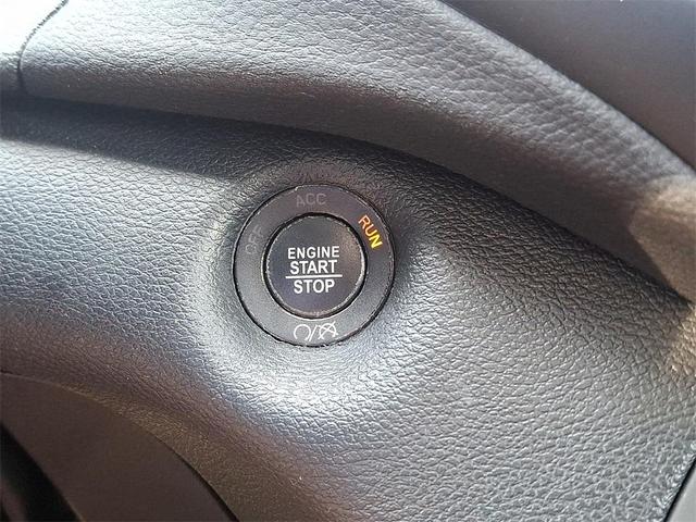 Photo of 2020 Velvet Red Pearlcoat Jeep Cherokee