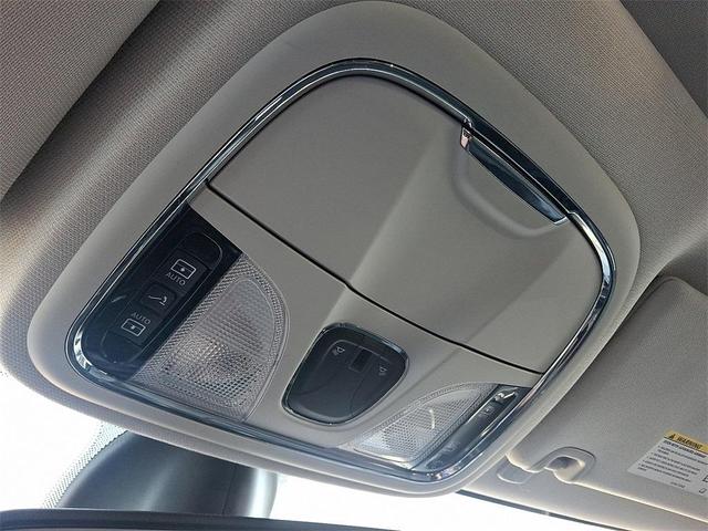 Photo of 2020 Velvet Red Pearlcoat Jeep Cherokee