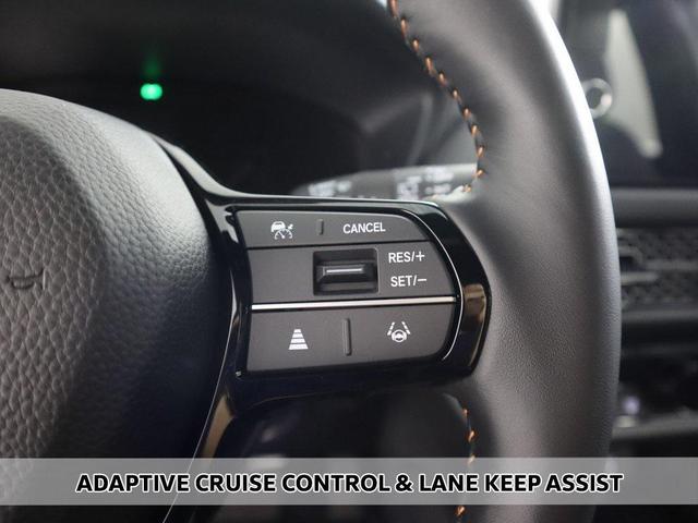 Photo of 2026 Platinum White Pearl Honda HR-V
