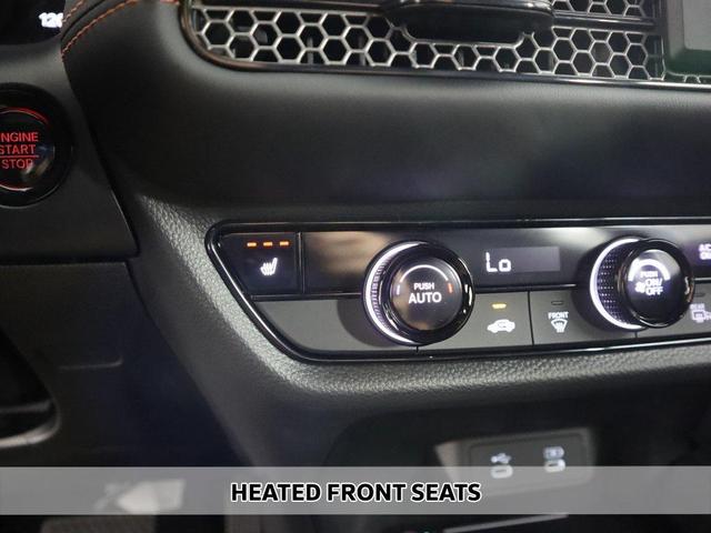 Photo of 2026 Platinum White Pearl Honda HR-V