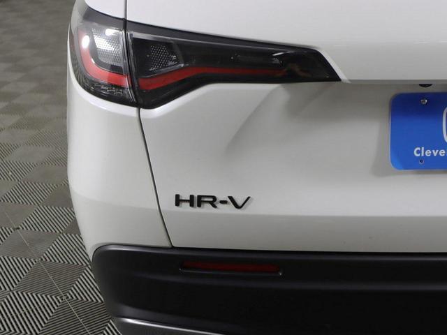 Photo of 2026 Platinum White Pearl Honda HR-V