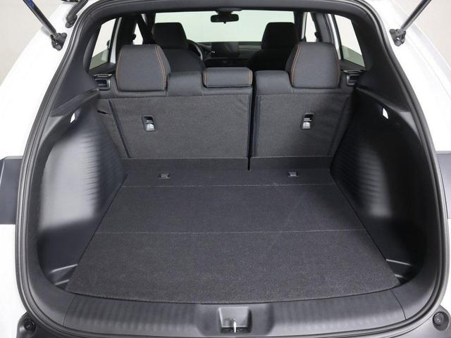 Photo of 2026 Platinum White Pearl Honda HR-V