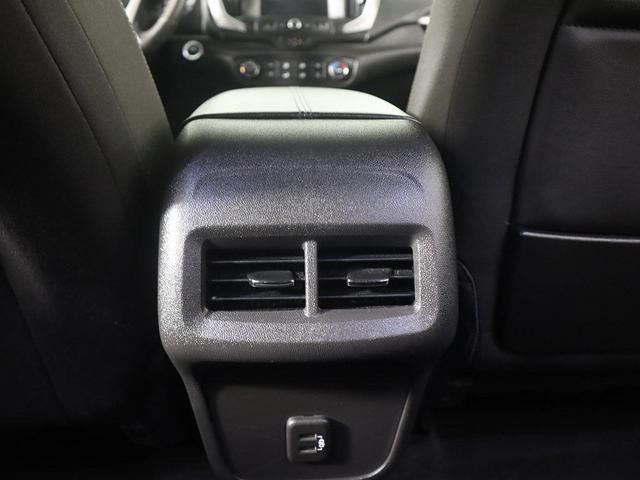 Photo of 2022 Marine Metallic GMC Terrain