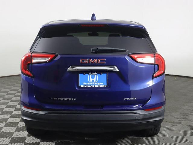 Photo of 2022 Marine Metallic GMC Terrain