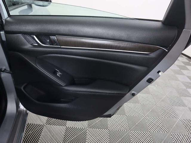 Photo of 2021 Lunar Silver Metallic Honda Accord Hybrid