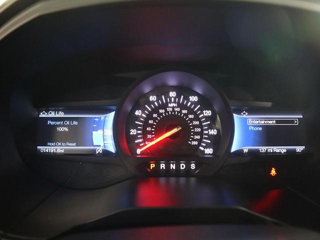 Photo of 2023 Star White Metallic Tri-Coat Ford Edge